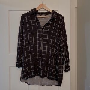 2/$20!!! Black & white checkered button down top